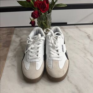 Reebok White and Tan Sneakers